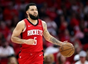 爱游戏网页版-公牛逆转国王，范弗利特关键制胜