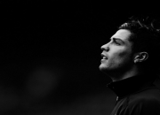 爱游戏-马赛对阵西班牙，巴斯托尼全场最佳无争议，一夫当关铸就经典战役