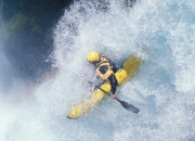 爱游戏官网-风城怒吼，杰伦·格林关键时刻定乾坤，公牛狂胜深圳队背后的篮球哲学