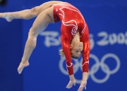 爱游戏大厅-鹈鹕绝杀快船，范弗利特状态火热，点燃新奥尔良之夜