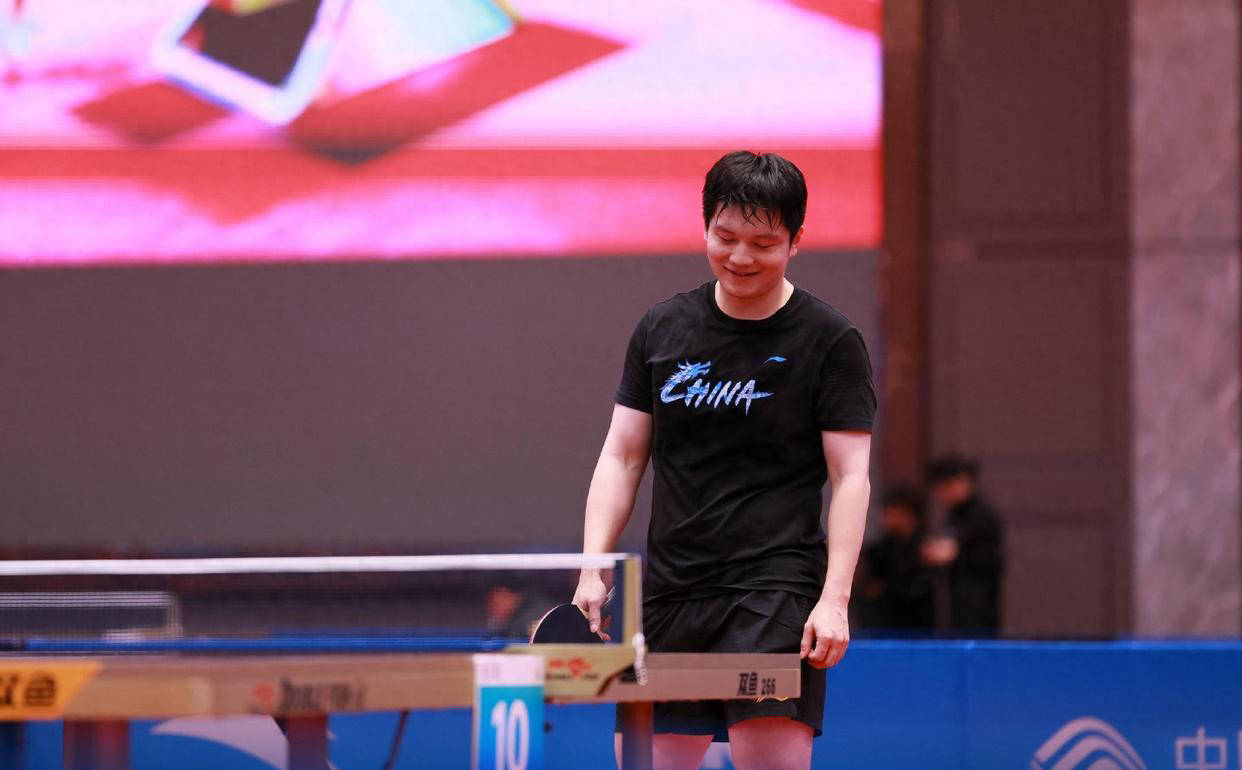 韩国队轻取法国队，樊振东刷新纪录