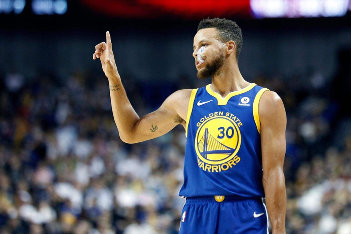 火箭力克山东队,麦科勒姆统治全场 火箭力克山东队,麦科勒姆统治全场