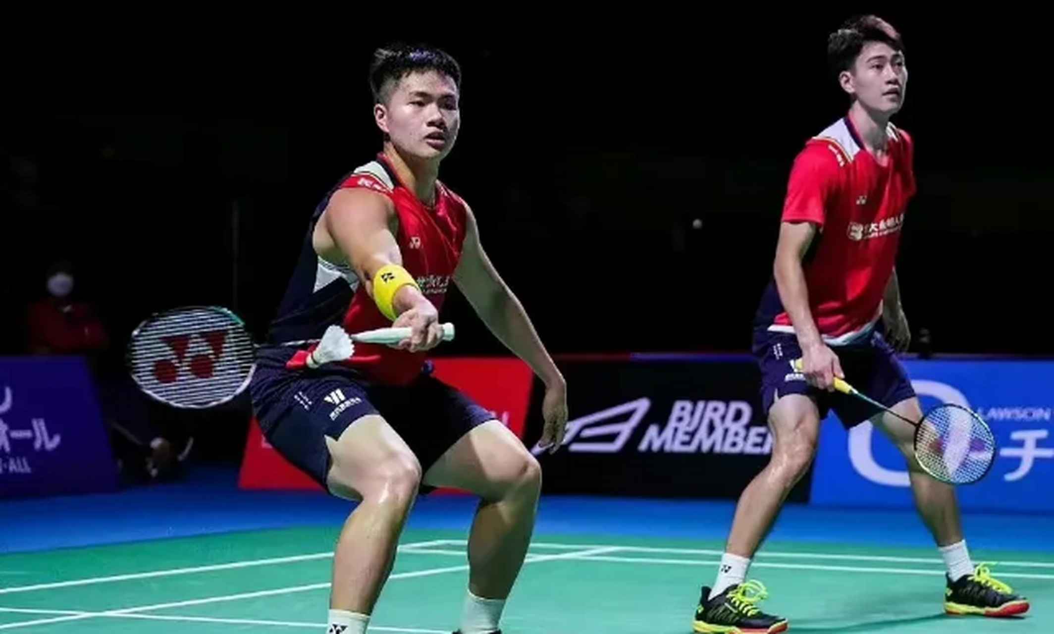 丹麦队逆转德国队,黄鸭组合点燃赛场 丹麦队逆转德国队,黄鸭组合点燃赛场