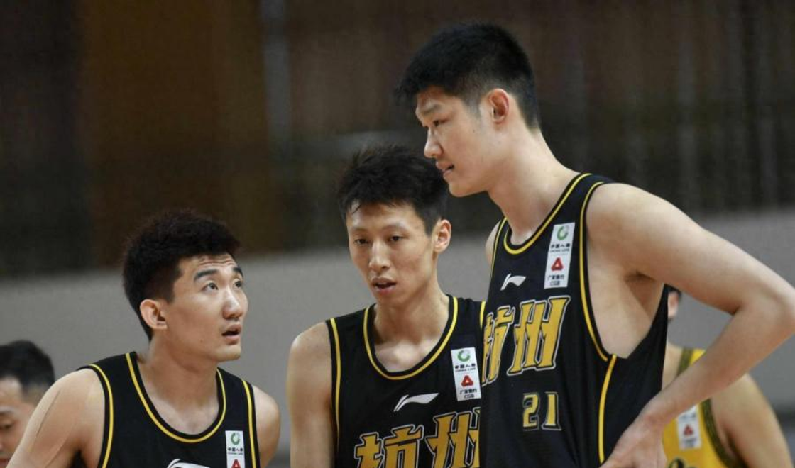 上海队逆转国王，胡金秋带队取胜