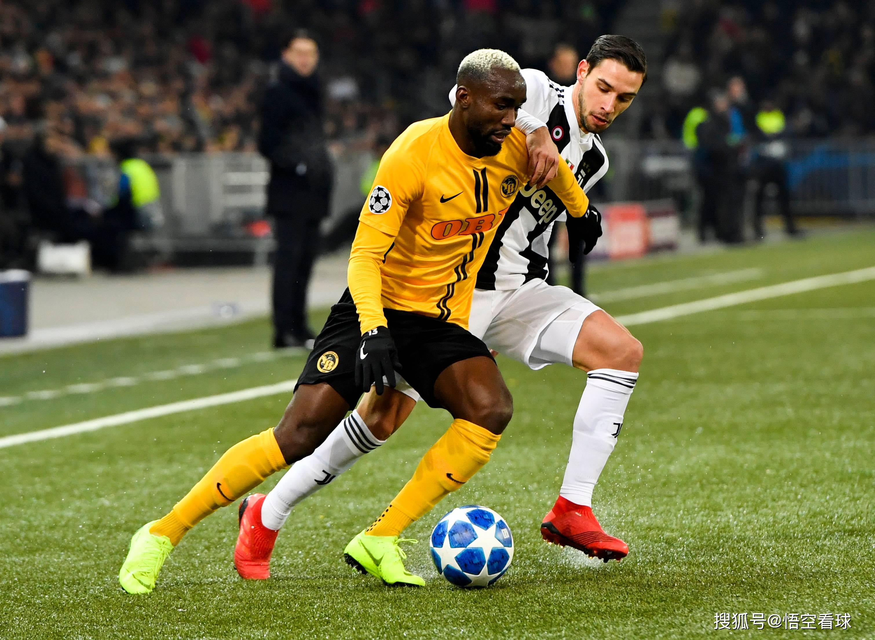 曼联逆转勒沃库森,戈麦斯高光表现 曼联逆转勒沃库森,戈麦斯高光表现