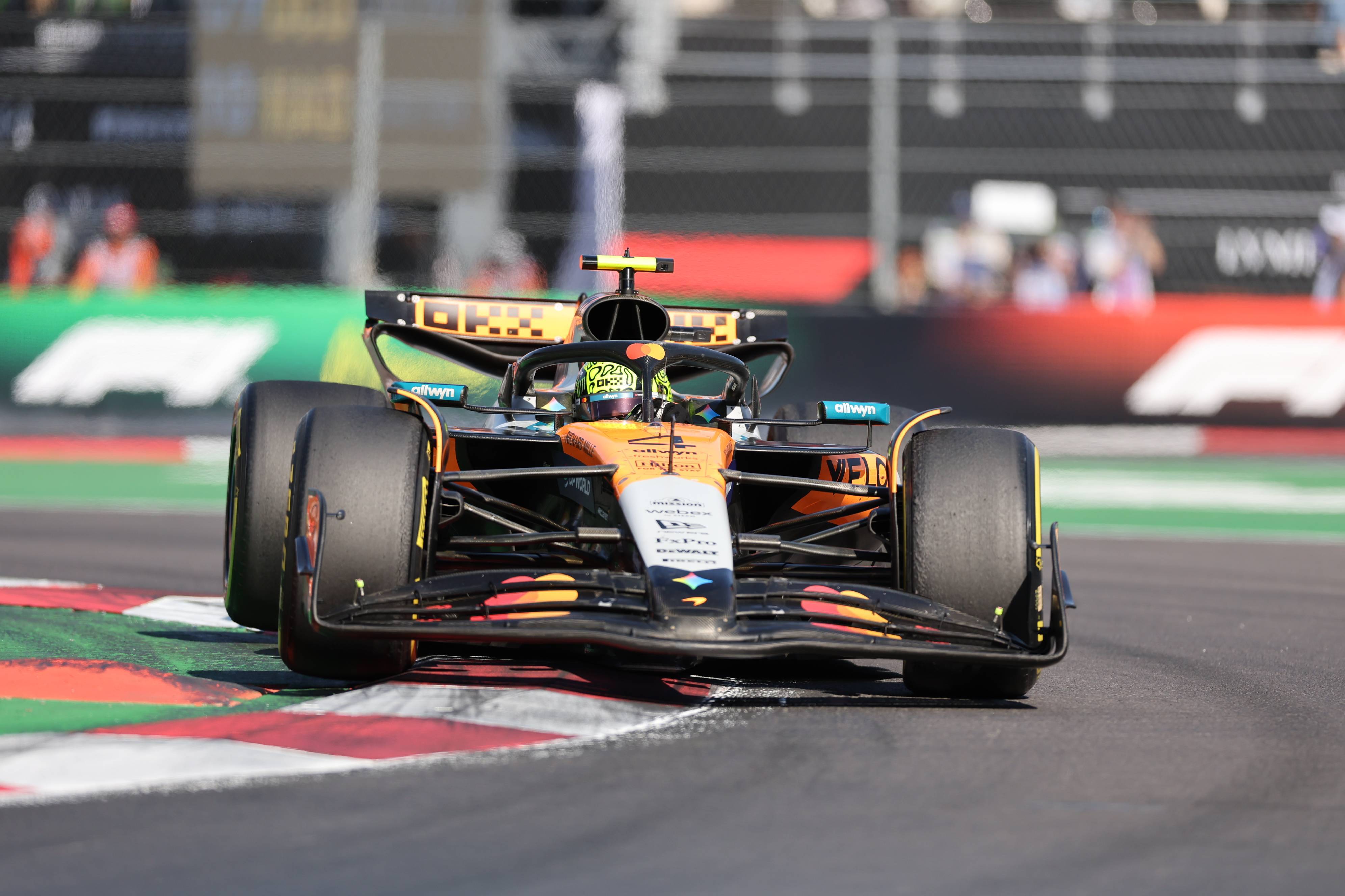 迈凯伦绝杀雷诺车队，勒克莱尔高光表现